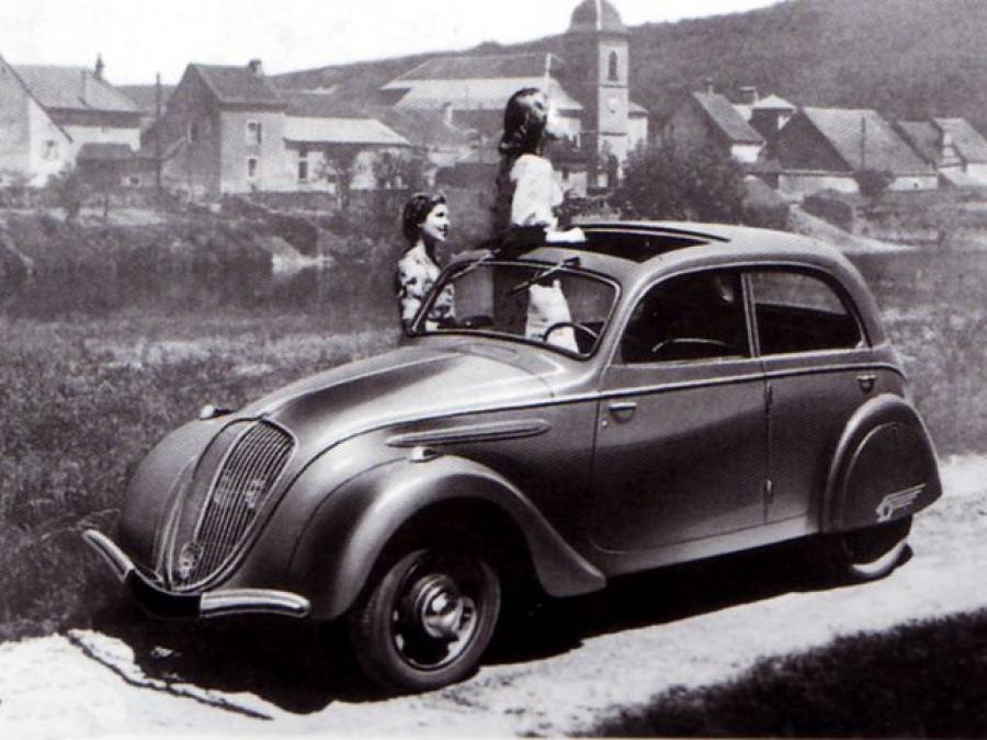  Peugeot 402 1935 года  (фото 2 из 5)